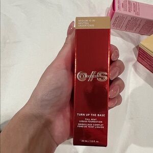 ONE/SIZE Turn Up The Base Foundation - Medium 10N